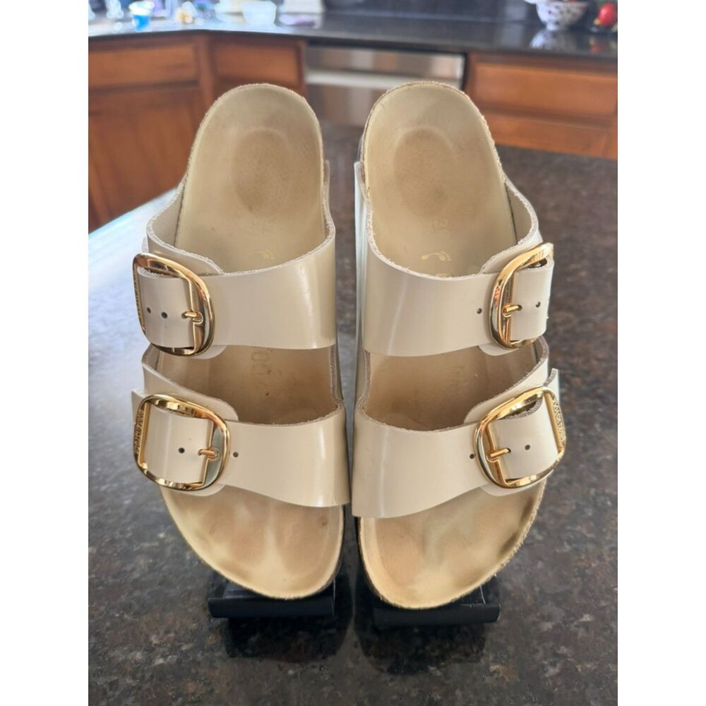 Birkenstock Arizona Big Buckle - Ivory High Shine Leather - Size 39N (L8/M6) EUC